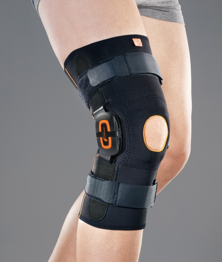CLICK-CLACK: we are extending our range of knee braces with the easily adjustable hinge 
